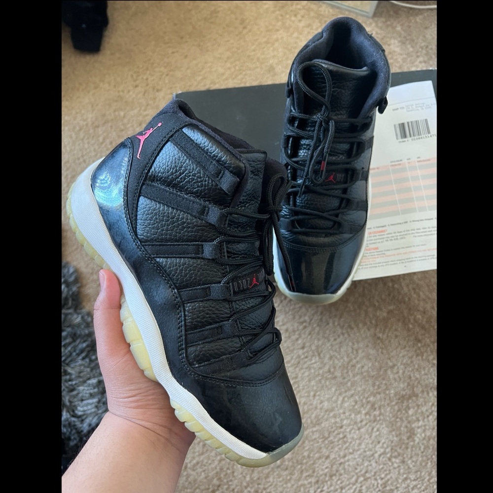 Air Jordan 11 ‘72-10’ 2015 size 7y (with receipt for proof of authenticity)